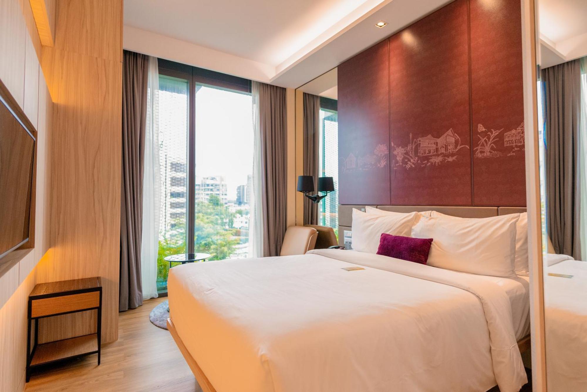 Khách sạn Mercure On Stevens 4*